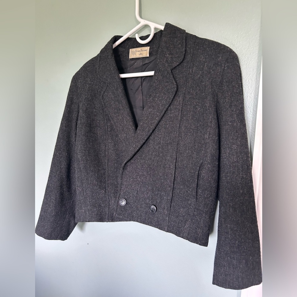 Vintage cropped blazer size 9/10